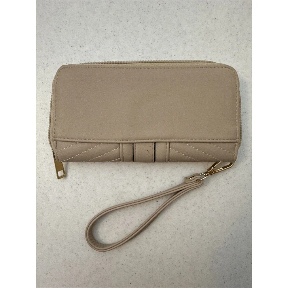 MKF by MIA K FARROW Large Zip Around 4x8. Wristlet /Wallet Cream